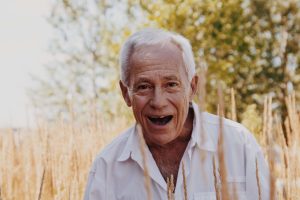 A Guide to Dental Implants for Seniors